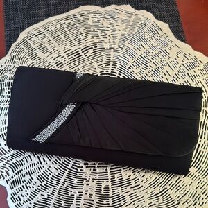 Jessica McClintock | Elegant Black Clutch with Embellished Detail
